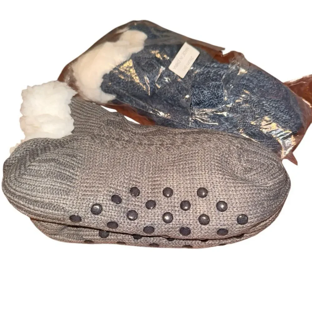 Unbranded Sz M Two Pair Fleece Lined Slipper Socks No‎ Slip Cozy